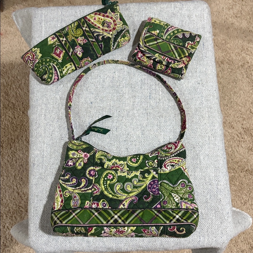 Vera Bradley Green Paisley Quilted Bag Set - Picture 2 of 6